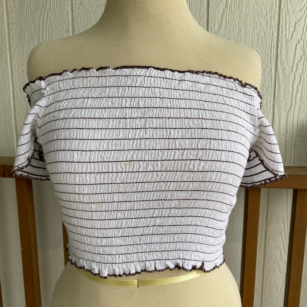 Vintage Y2K WANT! scrunchy crop top size large